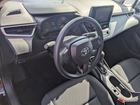 Certified 2025 Toyota Corolla LE image 9