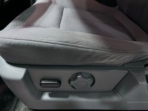 Used 2012 Ford F150 XLT w/ XLT Convenience Pkg image 17