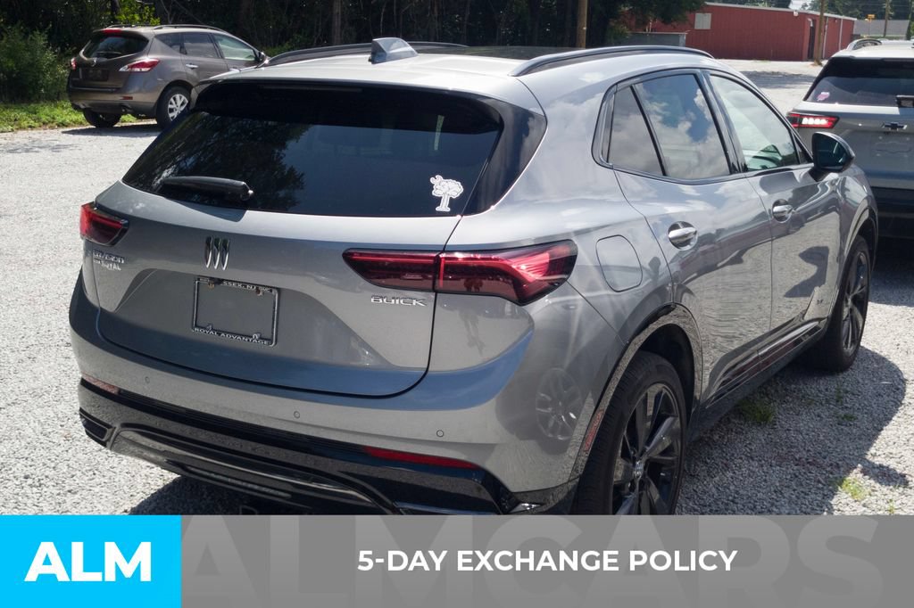 Used 2024 Buick Envision Sport Touring AWD/4WD image 3