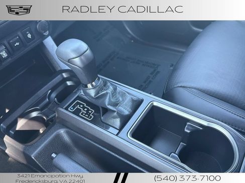 Used 2022 Toyota Tacoma TRD Sport w/ TRD Premium Sport Package AWD/4WD image 10