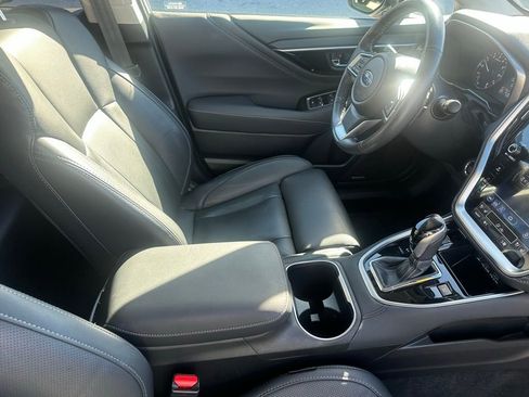 Used 2025 Subaru Outback Touring w/ Popular Package #2 image 17
