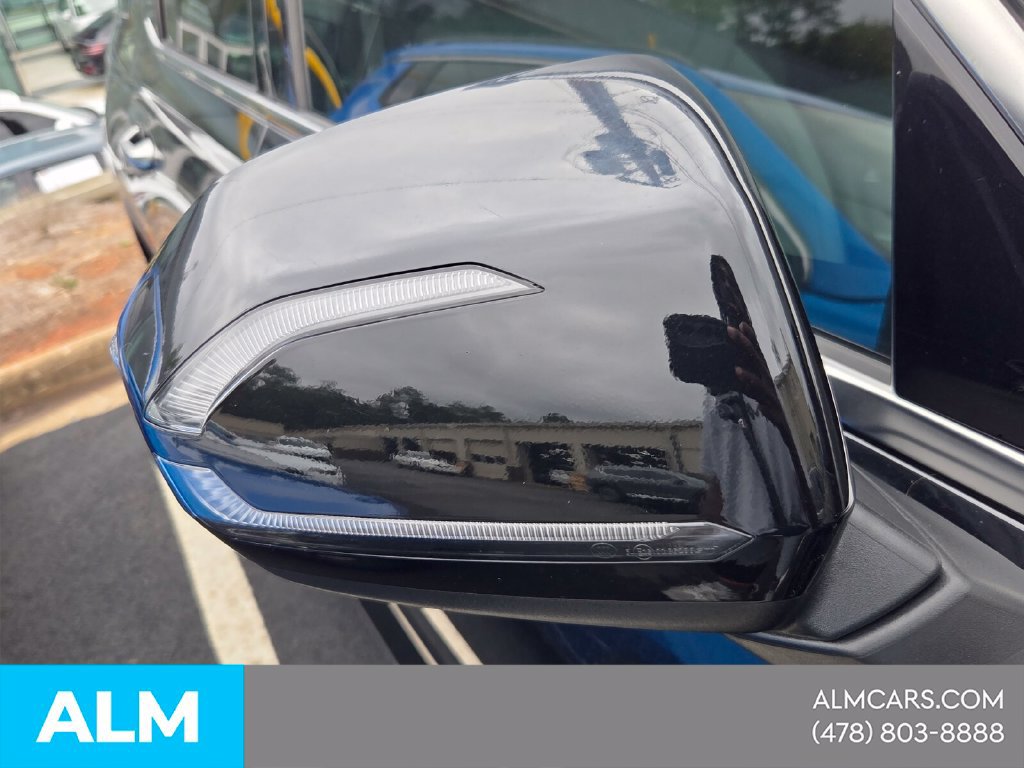Used 2024 Hyundai Palisade Limited FWD image 6