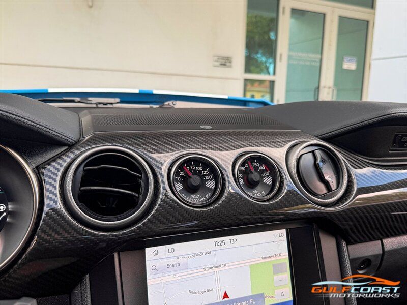 Used 2022 Ford Mustang Shelby GT500 w/ Carbon Fiber Track Pack RWD image 15