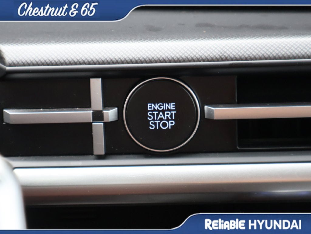 Used 2025 Hyundai Santa Fe SEL AWD/4WD image 33