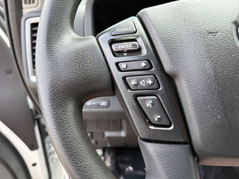 Used 2024 Nissan Frontier SV RWD image 19