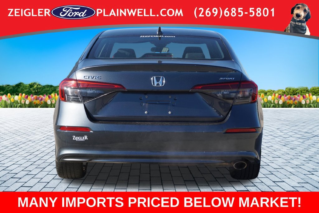 Used 2023 Honda Civic Sport image 4