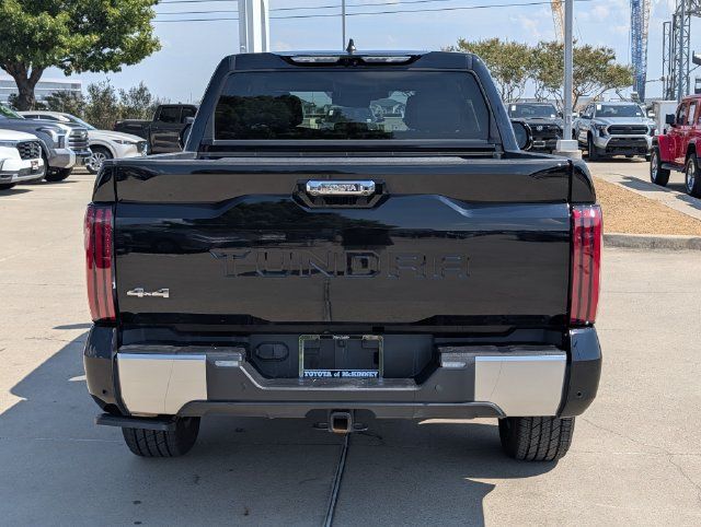 Used 2024 Toyota Tundra Limited AWD/4WD image 7