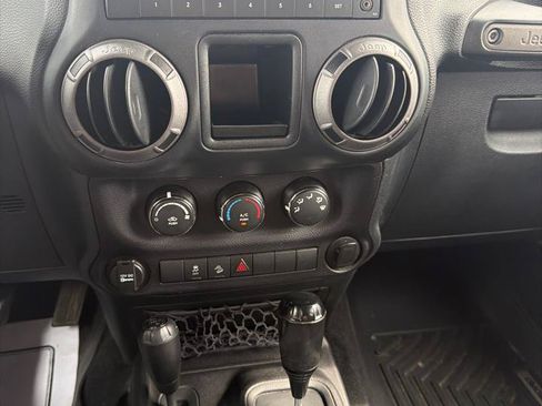 Used 2016 Jeep Wrangler Unlimited Sport AWD/4WD image 10