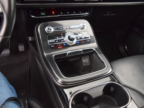 Used 2022 Lincoln Nautilus Reserve w/ Equipment Group 201A image 14