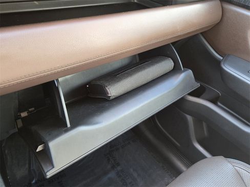 Used 2024 Honda Pilot Elite image 23