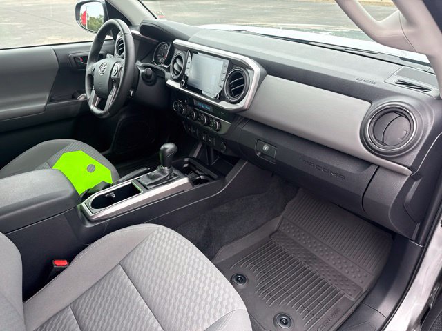 Used 2023 Toyota Tacoma SR5 w/ Technology Package AWD/4WD image 15