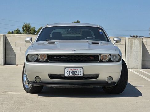 Used 2009 Dodge Challenger R/T image 2