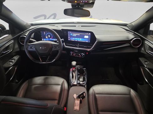 Used 2025 Chevrolet Trax RS w/ Driver Confidence Package FWD image 18