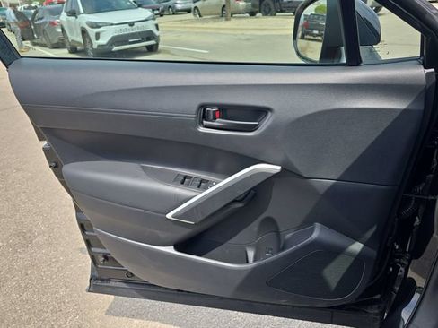 Used 2026 Toyota Corolla Cross SE image 26