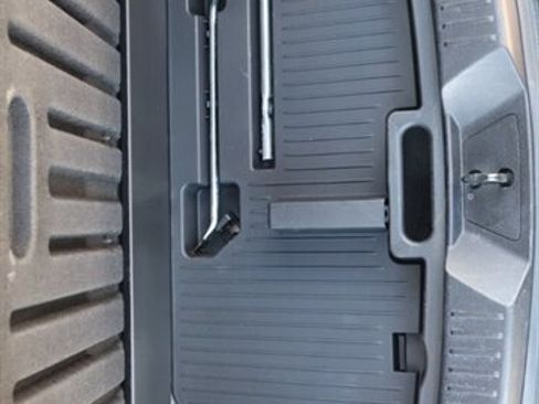 Used 2014 MAZDA MAZDA5 Grand Touring image 33