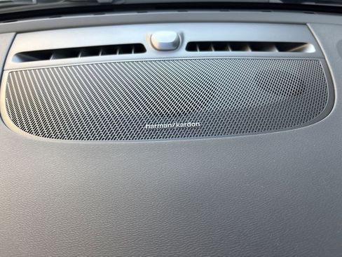 New 2026 Volvo XC40 B4 Plus image 10