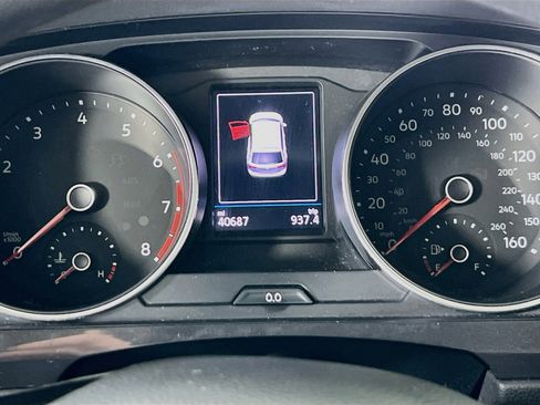 Used 2020 Volkswagen Tiguan S FWD image 12