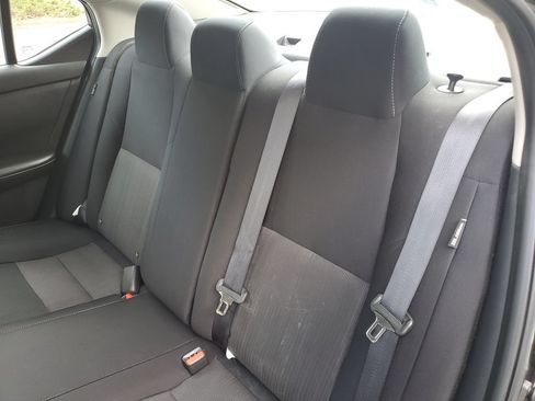 Used 2024 Nissan Sentra SV FWD image 12