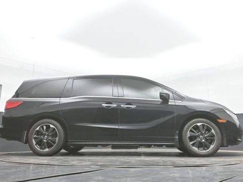 Used 2022 Honda Odyssey Elite image 34