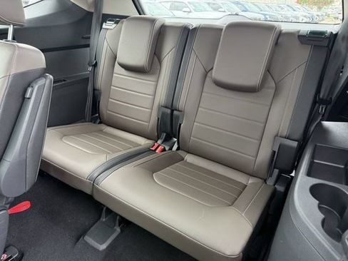 Used 2026 Volkswagen Atlas SEL AWD/4WD image 25