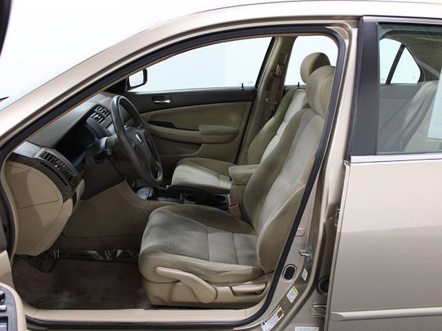 Used 2005 Honda Accord LX image 10