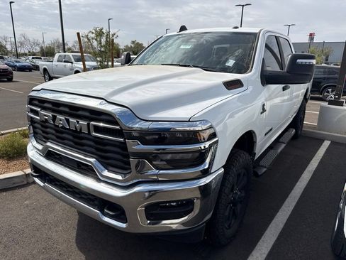 Used 2025 RAM 2500 Big Horn AWD/4WD image 2