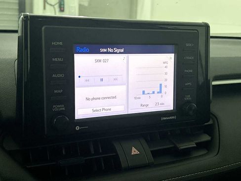 Used 2022 Toyota RAV4 XLE image 12