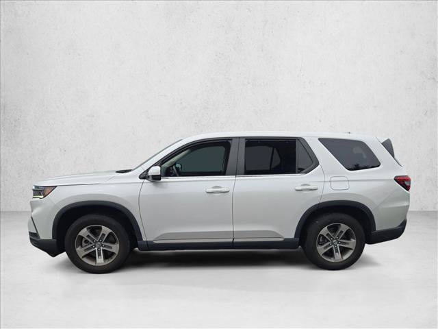 Used 2025 Honda Pilot EX-L image 9