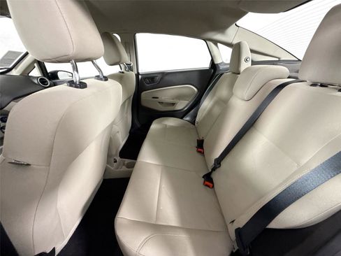 Used 2018 Ford Fiesta SE image 28