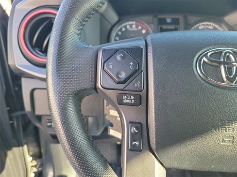 Used 2023 Toyota Tacoma TRD Sport image 18