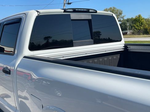 Used 2016 Nissan Titan PRO-4X w/ Pro-4x Convenience Package image 7