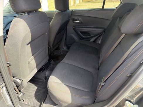Used 2020 Chevrolet Trax LS w/ Tint and Cruise Package image 18