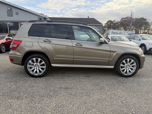 Used 2010 Mercedes-Benz GLK 350 4MATIC image 5