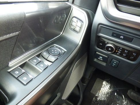 New 2025 Ford F150 Lariat w/ Equipment Group 501A Mid image 32