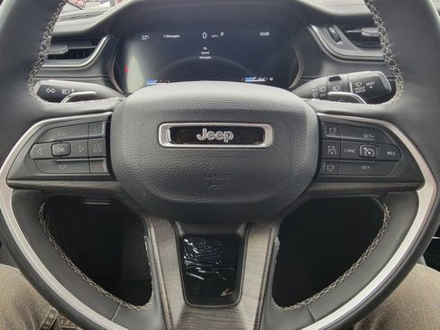 Used 2024 Jeep Grand Cherokee L Limited w/ Luxury Tech Group II image 40