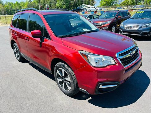 Used 2017 Subaru Forester 2.5i Premium w/ All-Weather Package AWD/4WD image 7
