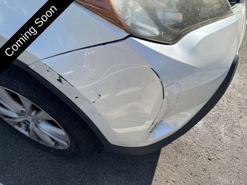 Used 2013 Toyota RAV4 Limited AWD/4WD image 24