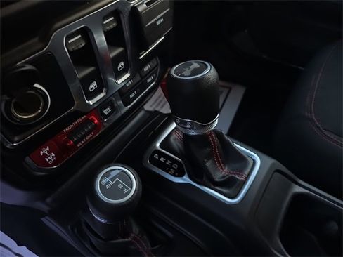 Used 2020 Jeep Wrangler Rubicon w/ LED Lighting Group image 23