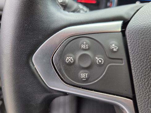 Certified 2023 Chevrolet Traverse LT FWD image 33