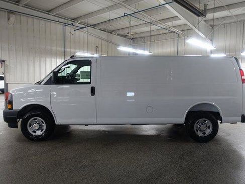 New 2025 Chevrolet Express 3500 Extended w/ Driver Convenience Package image 4