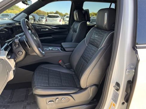 Used 2024 Cadillac Escalade V image 23