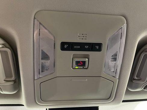 Certified 2025 Toyota RAV4 XLE FWD image 29