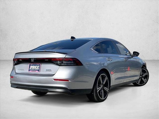 Used 2023 Honda Accord Sport image 2