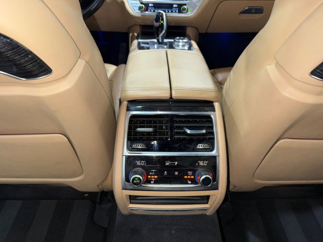 Used 2016 BMW 750i xDrive AWD/4WD image 7