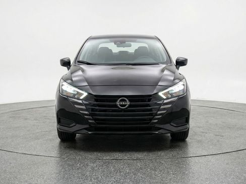 Used 2025 Nissan Versa SV FWD image 2