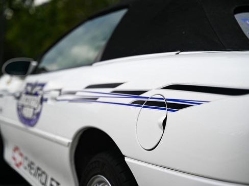 Used 2000 Chevrolet Camaro Z28 w/ SS Performance/Appearance Pkg image 47