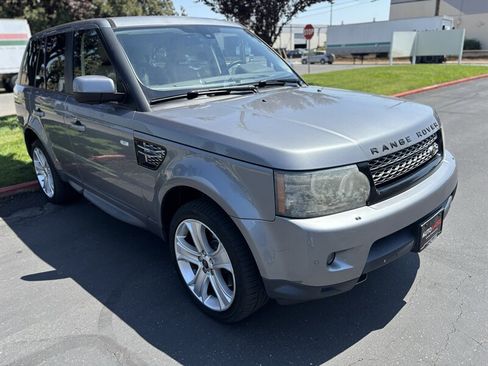 Used 2013 Land Rover Range Rover Sport HSE LUX AWD/4WD image 3