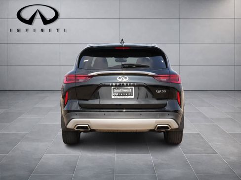 Certified 2023 INFINITI QX50 Luxe image 6