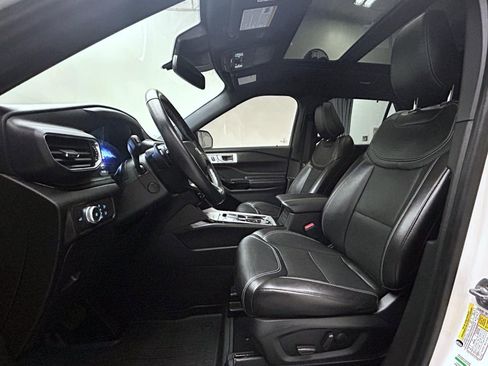 Used 2022 Ford Explorer ST image 10