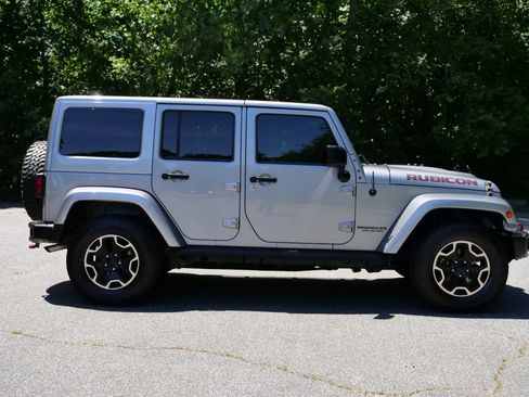 Used 2016 Jeep Wrangler Unlimited Rubicon AWD/4WD image 42